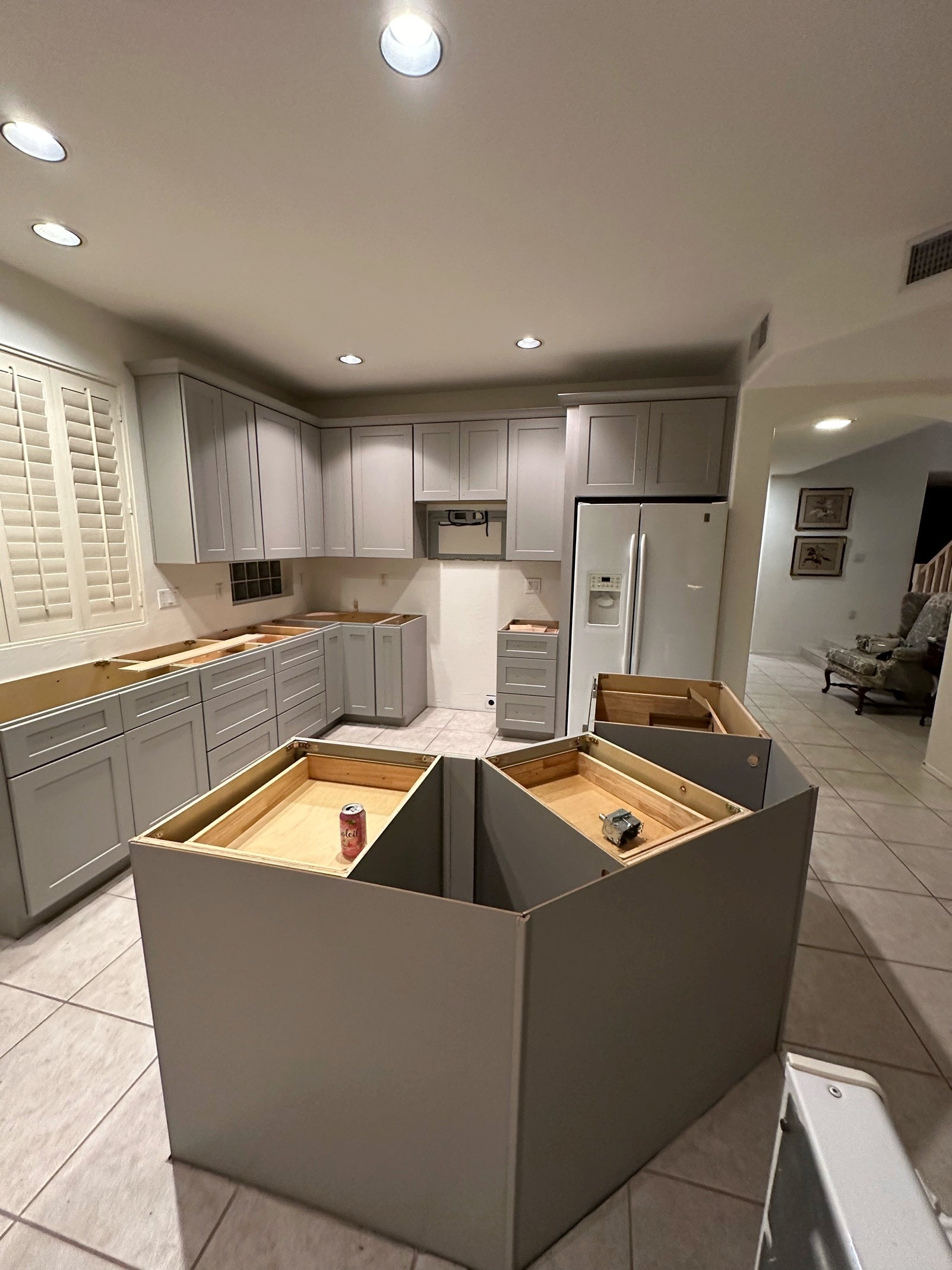 cheap flooring, wholesale cabinets, bath remodeling companies